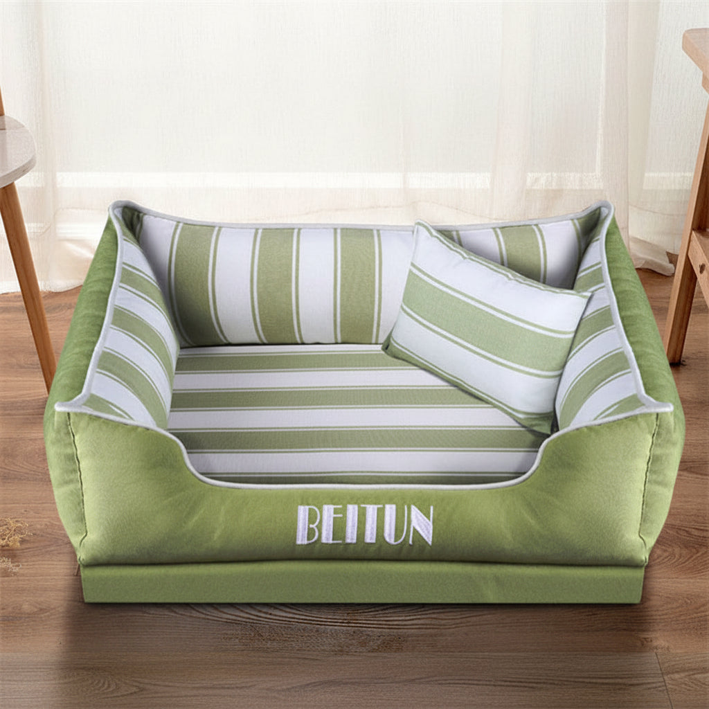 Green pet bed with striped pattern and 'BEITUN' branding on a wooden floor.